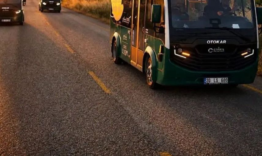 Çivril'de beklenen şehir içi ulaşım hizmeti başladı