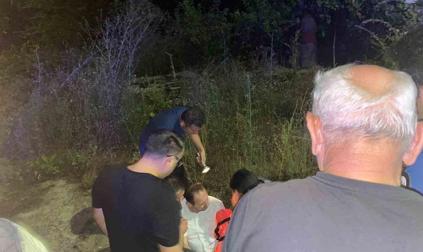 Bartın'da kedilere süt verirken yan bahçeye düşen vatandaş yaralandı