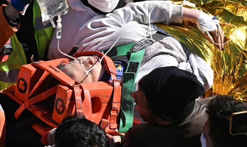 248 saat sonra enkazdan sağ olarak çıkarıldı: Umudumuzu yeşertti