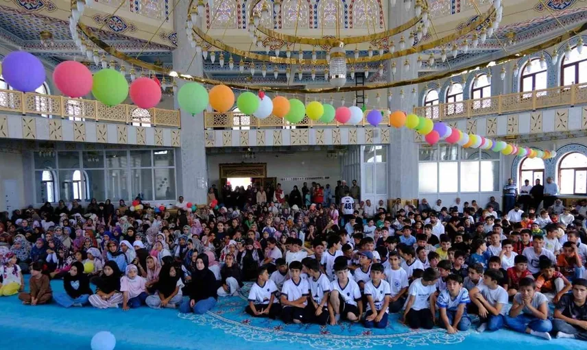 Tuşba'da yaz Kur'an kursları kapanış programı coşkuyla gerçekleştirildi