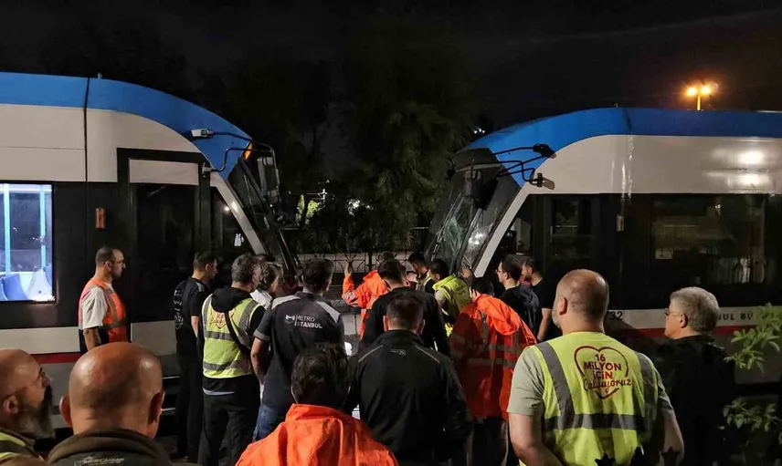 Zeytinburnu'nda tramvay kazası sonrası ulaşım yeniden başladı