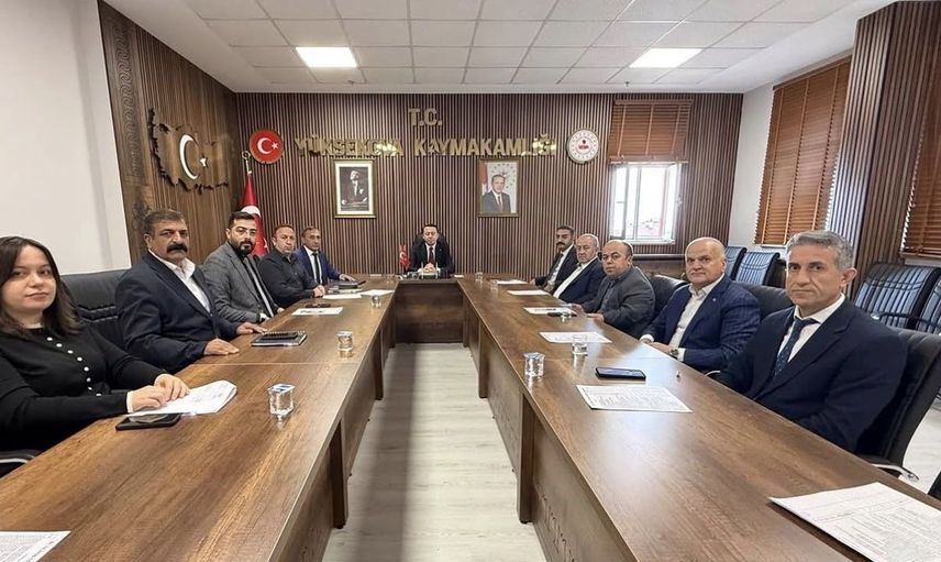 Yüksekova'da sosyal destek seferberliği: 1930 aileye yardım