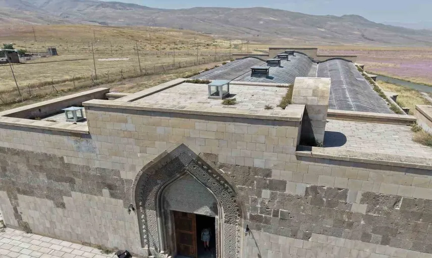 Ejder Kervansarayı, Iğdır'ın kültürel mirasıyla buluşuyor