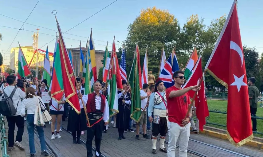 Eskişehir'de uluslararası festival coşkusu başladı