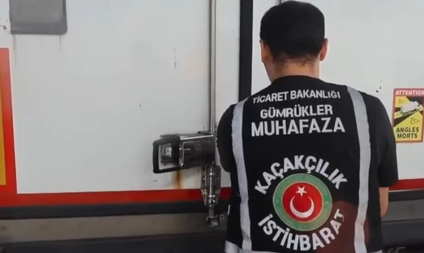 Kapıkule Gümrük Kapısı'nda 79 bin kaçak sağlık ürünü ele geçirildi