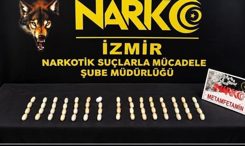 Uyuşturucu taşıyan şüpheli yolcular havalimanında yakalandı