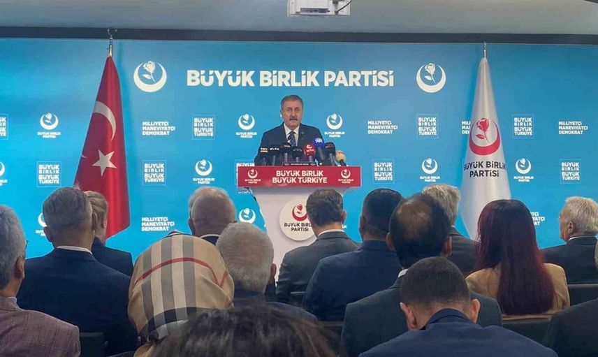 Mustafa Destici'den LGBT derneklerine yönelik sert eleştiriler