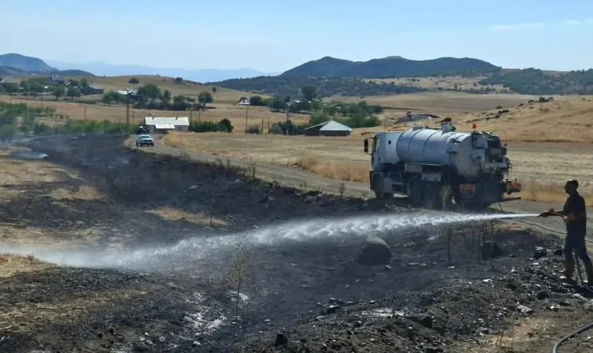 Tunceli'de çıkan ot yangını zamanında kontrol altına alındı
