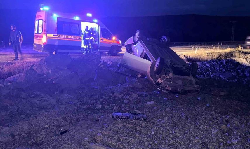 Ankara'da takla atan otomobilde sürücü mucizevi şekilde kurtuldu