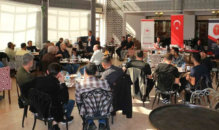 Erzincan’da veteriner hekimlerle iş birliği toplantısı yapıldı
