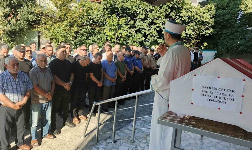 Samsun'da emekli bekçi Bayram Çelenk son yolculuğuna uğurlandı