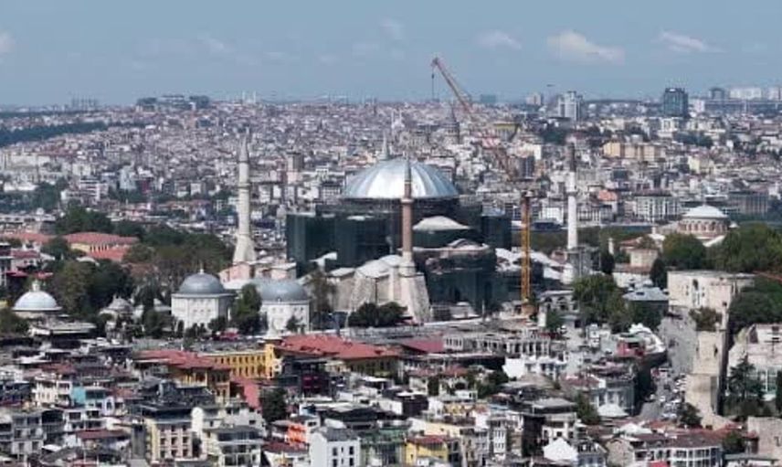 Ayasofya'da restorasyon çalışmaları hız kesmeden devam ediyor