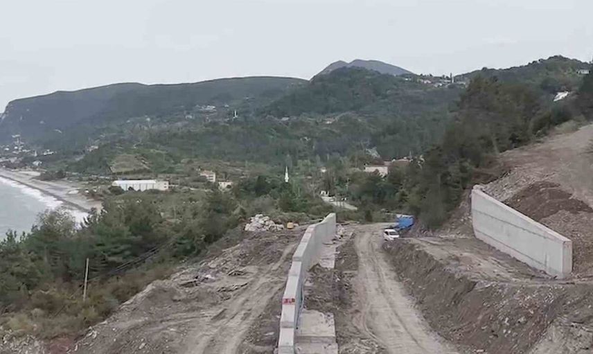 Kastamonu'da 14 ayda açılmayan yol, vatandaşları çileden çıkardı