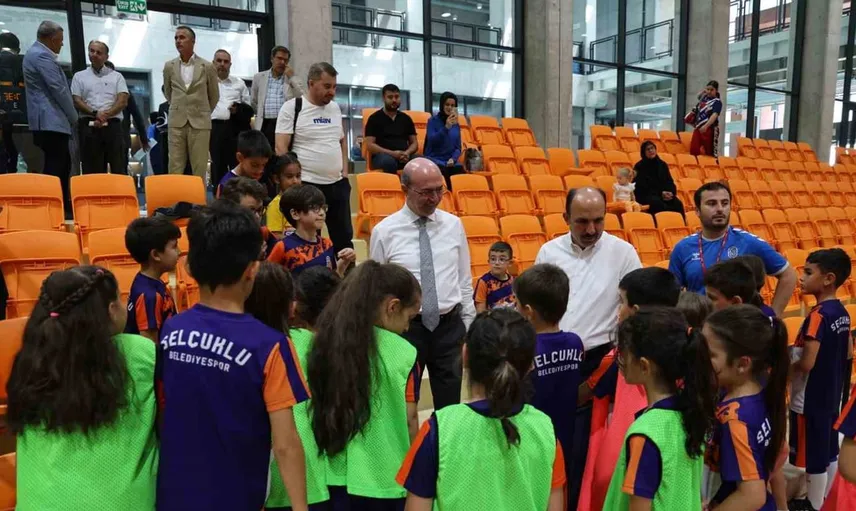Konya'da geleceğin sporcularıyla buluştular