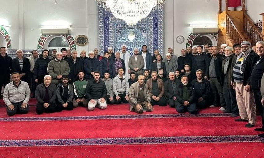 Çivril'de sabah namazında aile değerlerine vurgu yapıldı