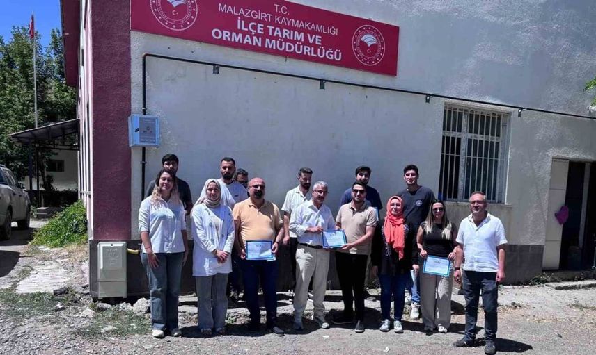 Malazgirt'te kapsamlı sağlık eğitimi: tarım personeline 'saha' programı
