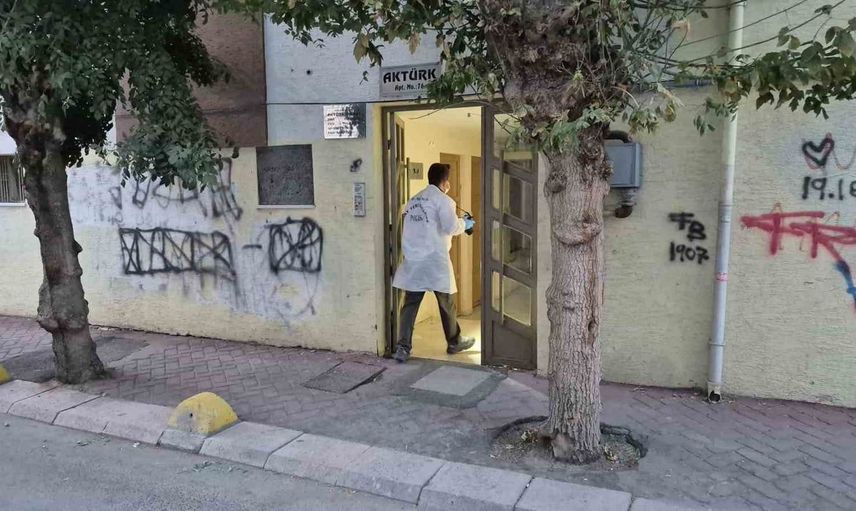 Eskişehir'de apartman deposunda 47 yaşında bir adamın şüpheli ölümü araştırılıyor