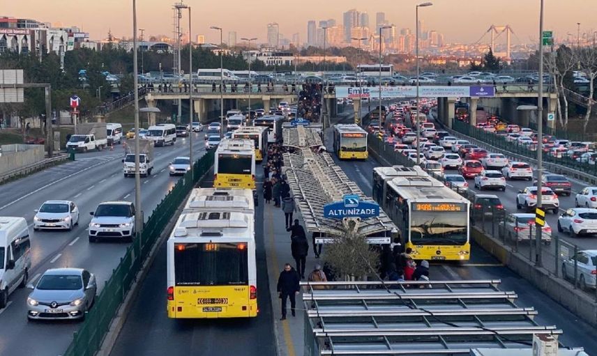 28 – 29 Ekim toplu taşıma bedava mı? Cumhuriyet Bayramı’nda Marmaray, otobüs, metrobüs ücretsiz olacak mı?
