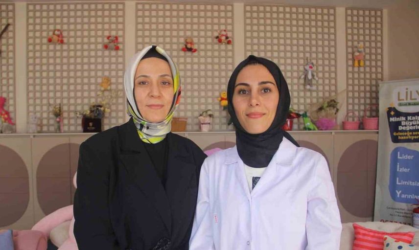 Şanlıurfa'daki öğretmenler depremin ortasında çocukları için seferber oldu