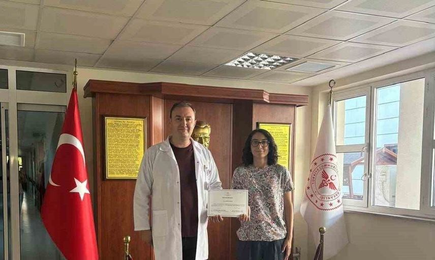 Bandırma'da tütün bağımlılığıyla mücadele eden hekimlere sertifika verildi