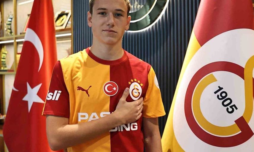 Galatasaray'ın tarihindeki ilk Rus futbolcusu: Aleksey Batrakov