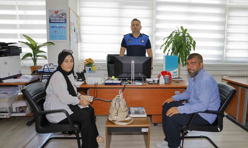 Büyükşehir zabıtasından güven veren duyarlılık: kayıp cüzdan sahibine eksiksiz teslim edildi