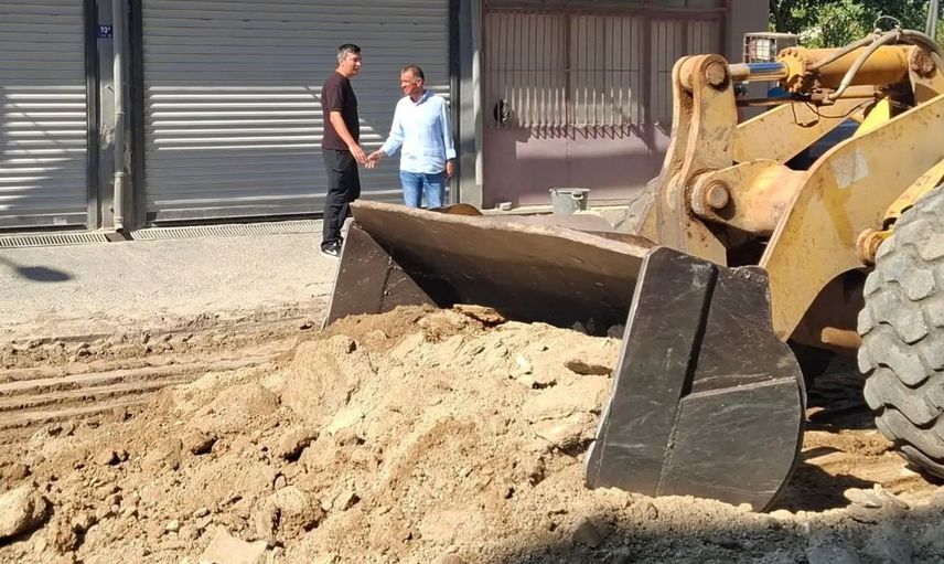 Yenipazar'da spor alanları ve caddelerde modernizasyon çalışmaları devam ediyor