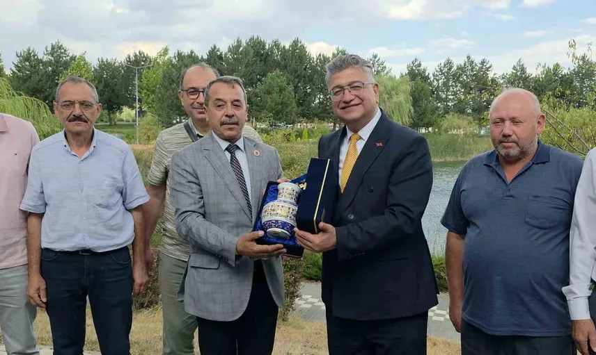 Kütahya Dumlupınar Üniversitesi muhtarlara özel piknik etkinliği düzenledi