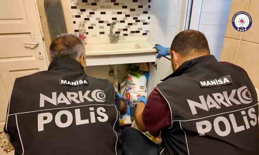 Manisa'da uyuşturucu operasyonunda 20 kişi tutuklandı