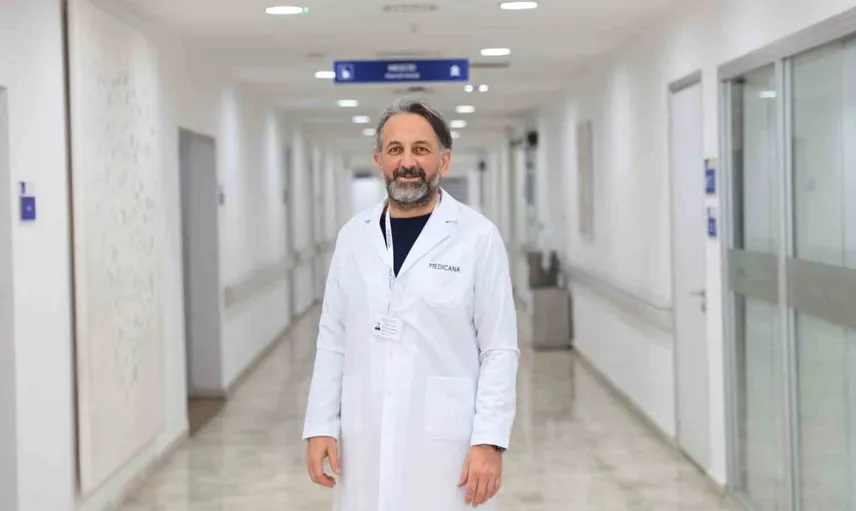 Bacaklardaki şişliklerin kaynağı: lipödem mi, lenfödem mi?