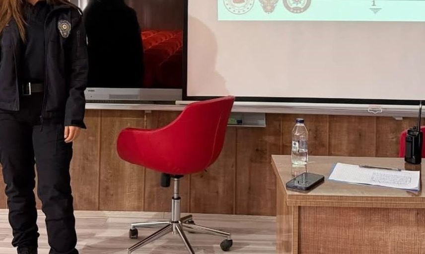 Emet'te öğretmenlere siber güvenlik üzerine eğitim verildi