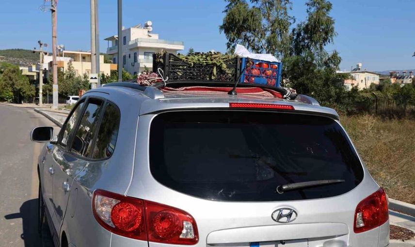 Taşucu Limanı'nda Kıbrıs seferi için bekleyiş sürüyor: İnsanlar güvenli geçiş istiyor