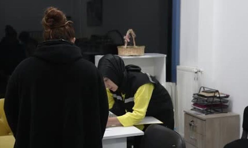Düzce Belediyesi'nden öğrencilere kırtasiye destekleri başladı