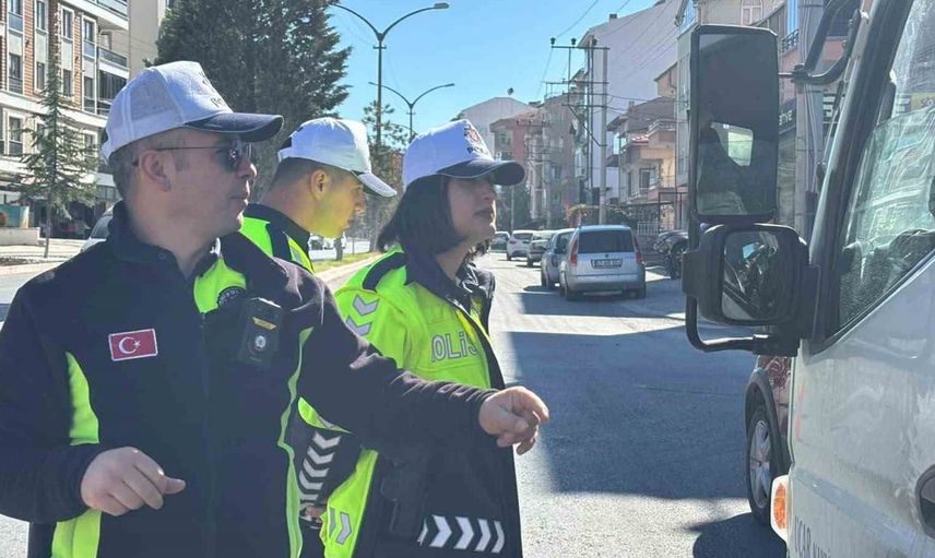 Tavşanlı'da trafik polisinden yoğun denetim uygulaması