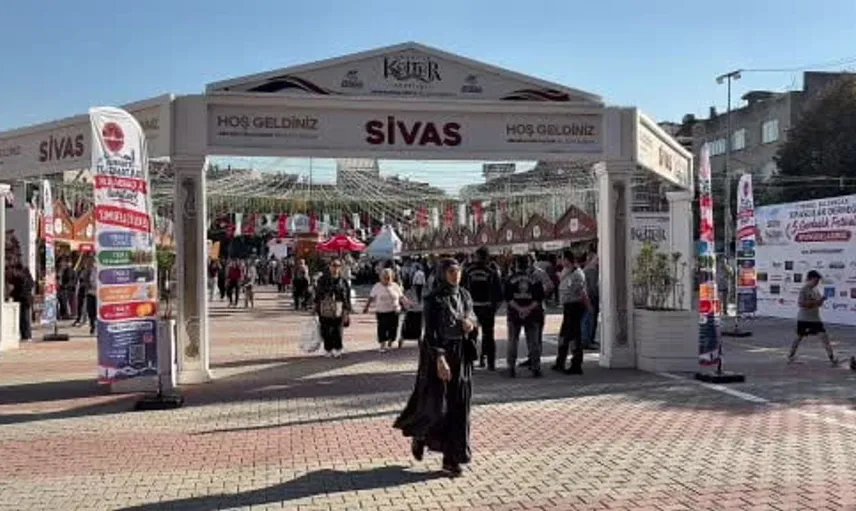 Sultangazi'de birlik ve beraberlik vurgusu: 5'inci Sivas Gardaşlık Günleri yapıldı