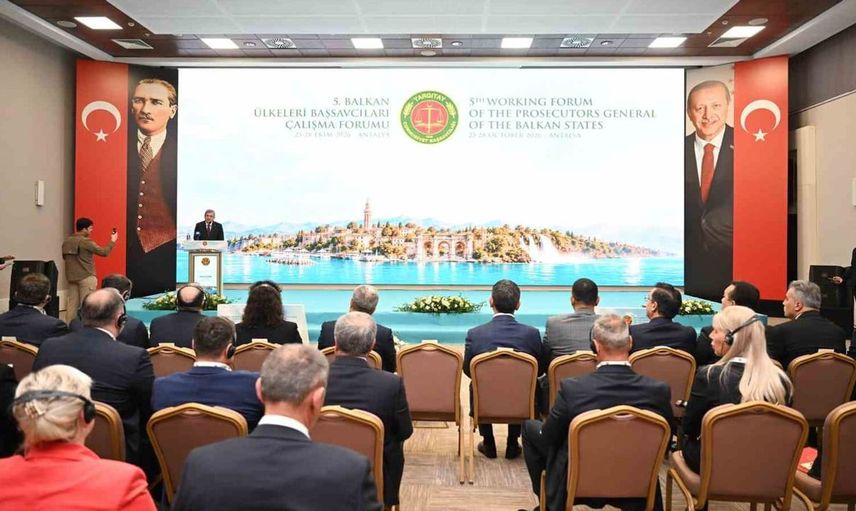 Balkan ülkeleri başsavcıları Antalya'da bir araya geldi