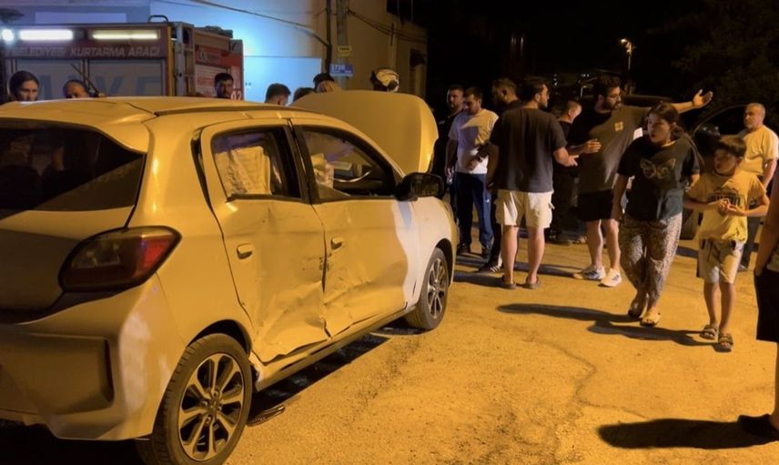 Osmaniye'de pikap ile otomobil çarpıştı: 3 yaralı