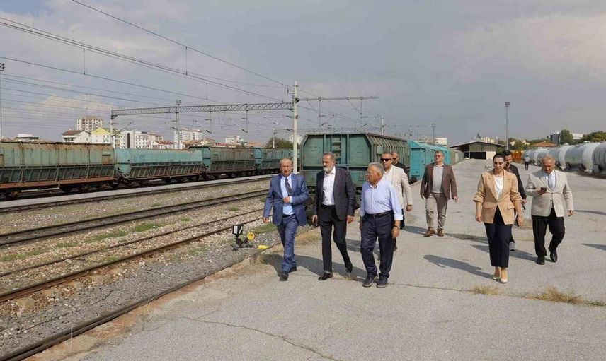Kayseri'nin ulaşımı için önemli toplantı: Büyükkılıç ve Kurt bir araya geldi