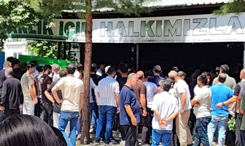 Batman’da silahlı saldırıda yaşamını yitiren 3 kişi toprağa verildi