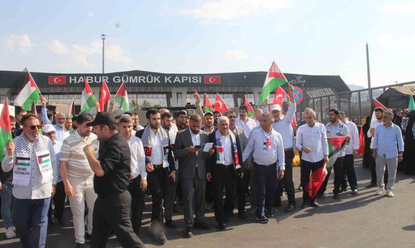 Filistin konvoyuna geçiş izni verilmemesi krize yol açtı