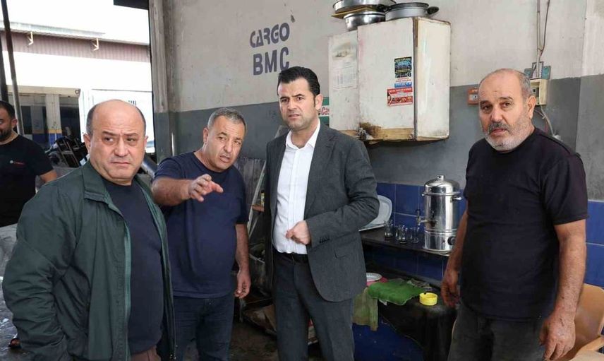 Mersin'de sağanak yağış sonrası tırmıl sanayi sitesinde harekete geçildi