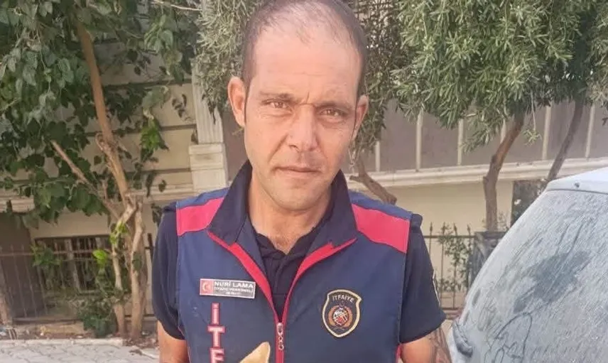 Hatay'da mahsur kalan kediler ekipler tarafından kurtarıldı