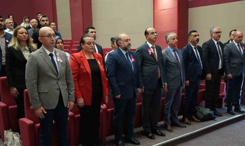 Meme kanseri farkındalığı için önemli adım: Erken tanıya yönelik sempozyum gerçekleştirildi