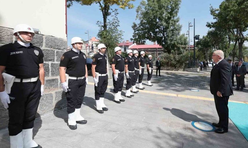 Kars ziyareti sırasında bakan güler'den yerel yöneticilere bilgilendirme