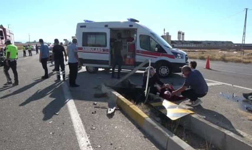 Karaman'da feci kaza: 2 çocuk dahil 6 yaralı