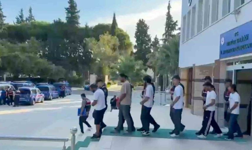 Manisa merkezli yasal olmayan bahis çetelerine büyük darbe: 1,3 milyar lira işlem hacmi