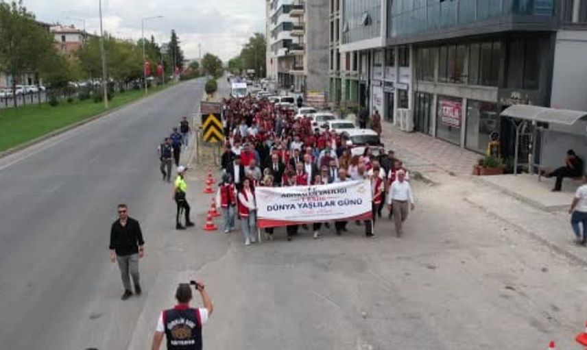 Adıyaman'da Dünya Yaşlılar Günü'nde anlamlı yürüyüş yapıldı