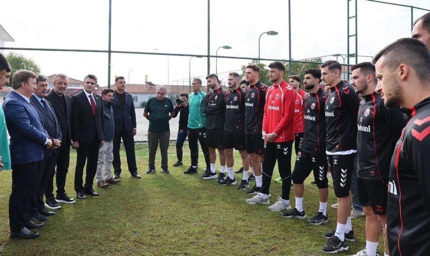 Erzincanspor'a moral ziyareti: Vali Aydoğdu ve Başkan Aksun'dan destek mesajı