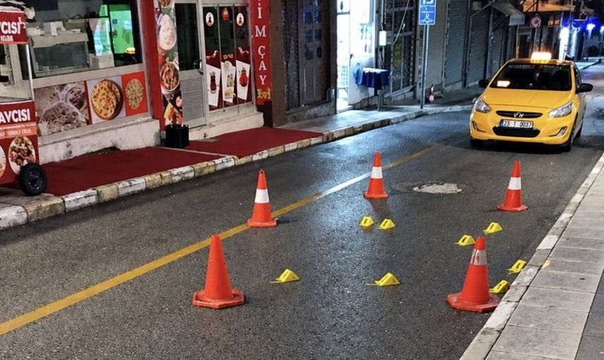 Elazığ'da gece yarısı silahlı çatışma: Bir yaralı, iki gözaltı