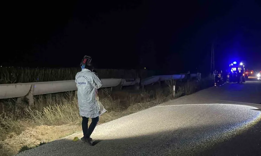 Karaman'da takla atan otomobilden fırlayan sürücü hayatını kaybetti